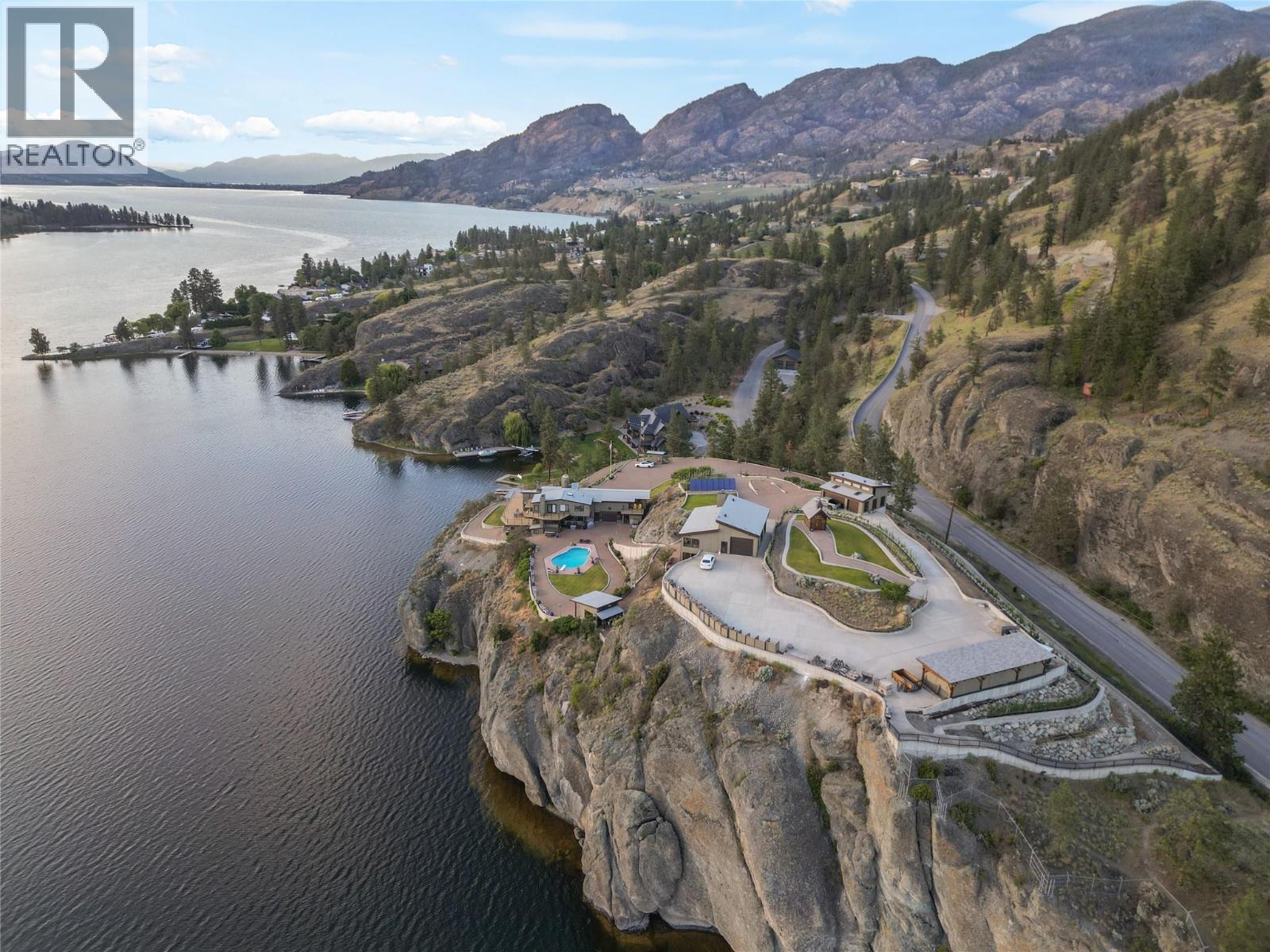  264 Eastside Road, Okanagan Falls