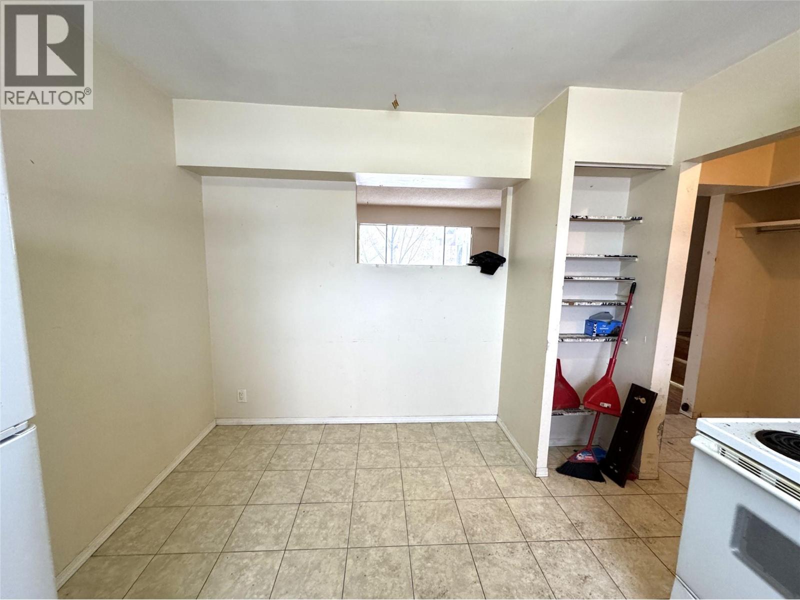 1666 DOUGLAS Street, Merritt