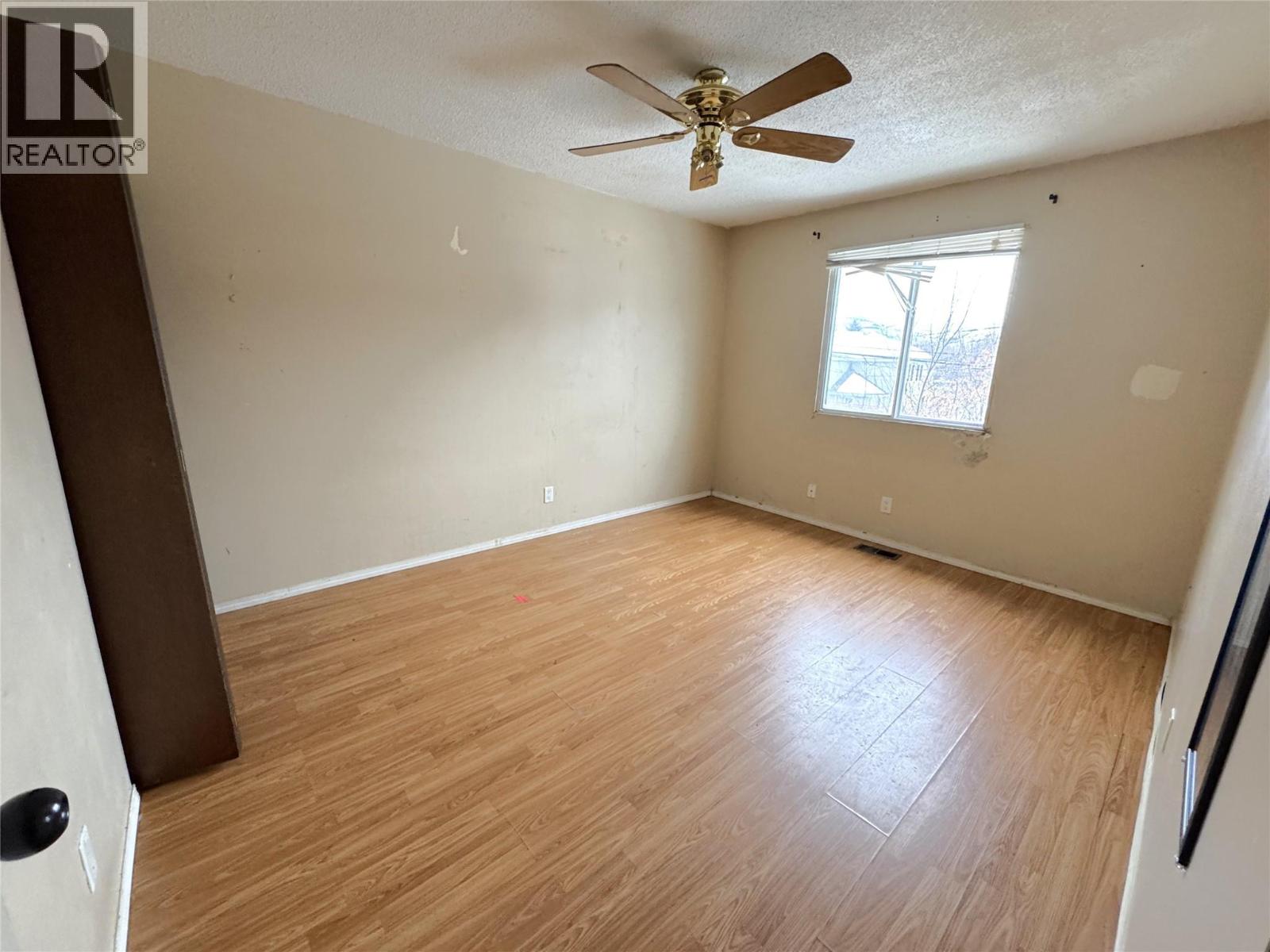 1666 DOUGLAS Street, Merritt