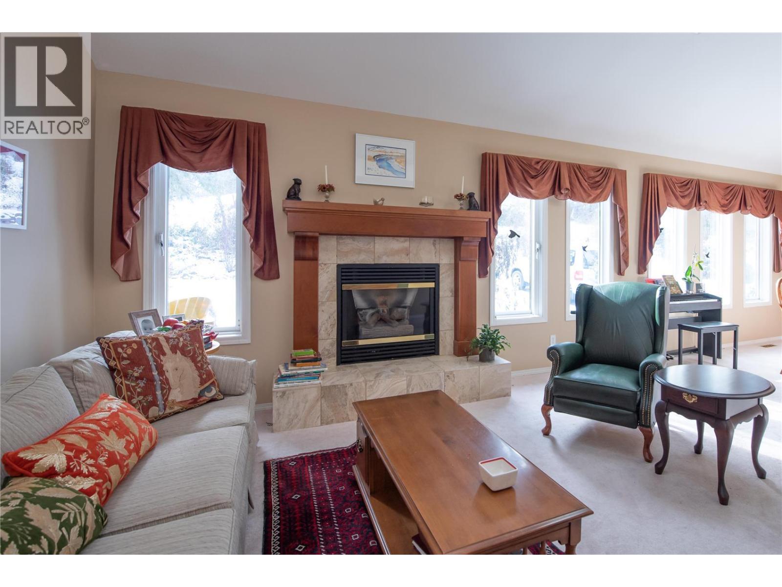 9292 Kokanee Road, Vernon