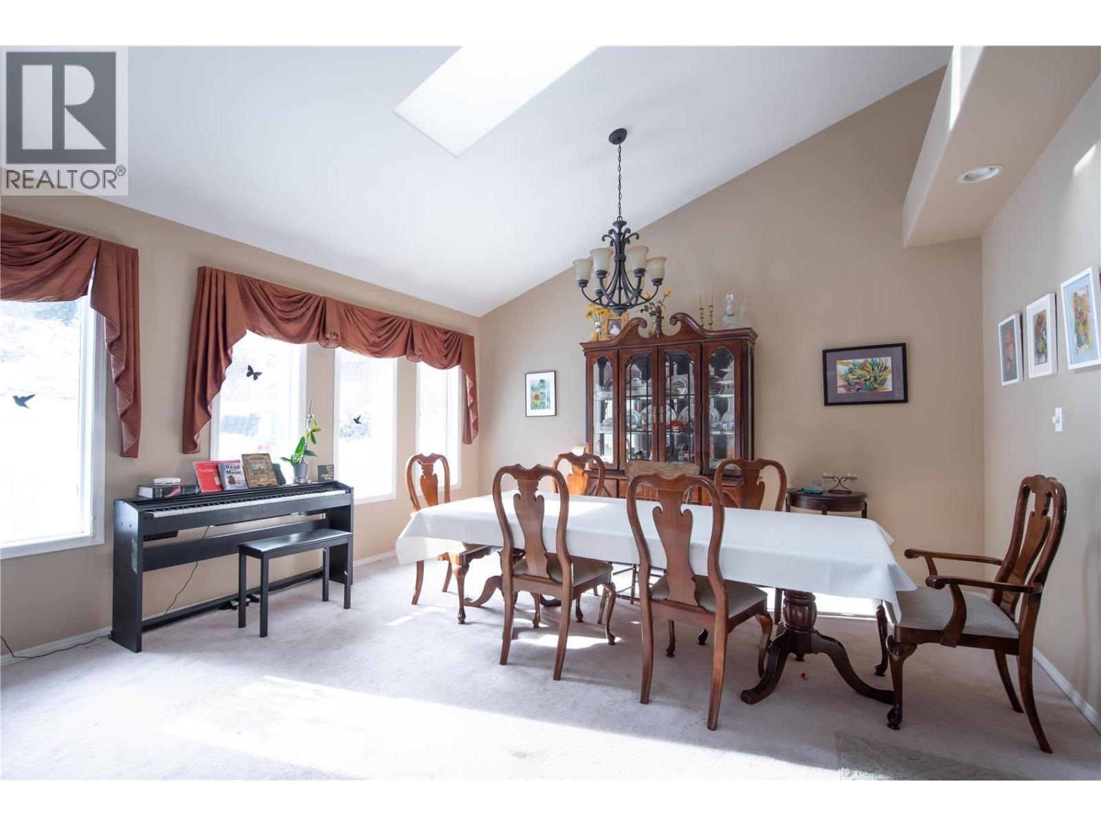 9292 Kokanee Road - 9
