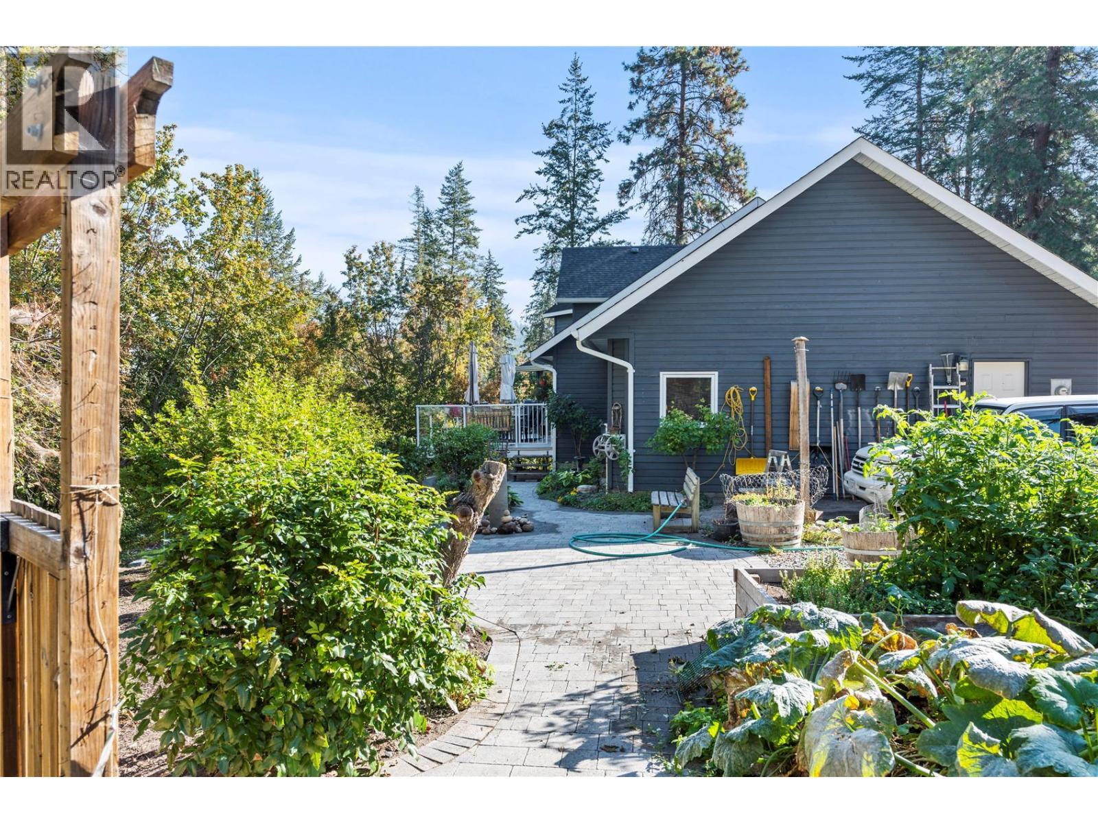 9292 Kokanee Road, Vernon