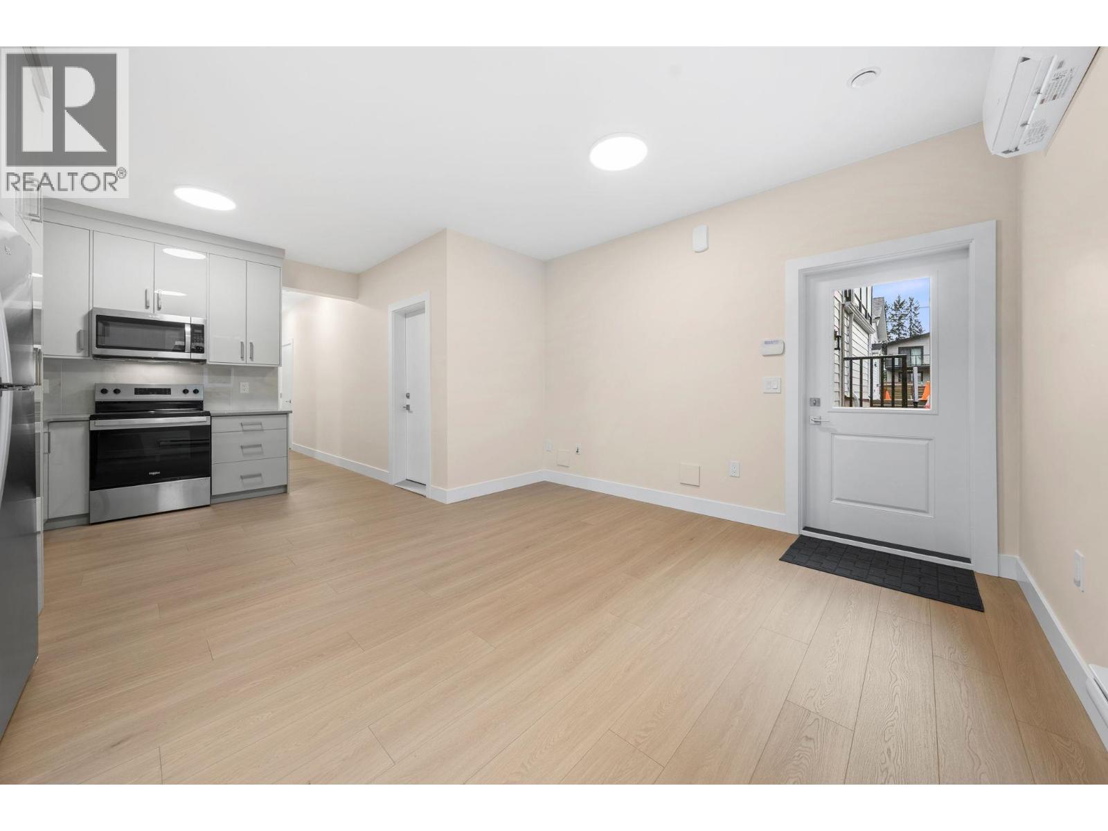 361 E 22ND STREET, North Vancouver