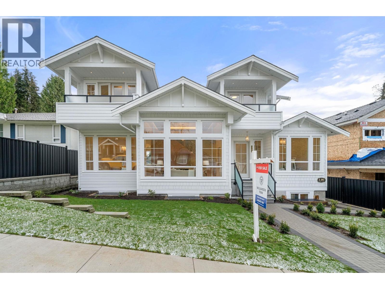 361 E 22ND STREET, North Vancouver