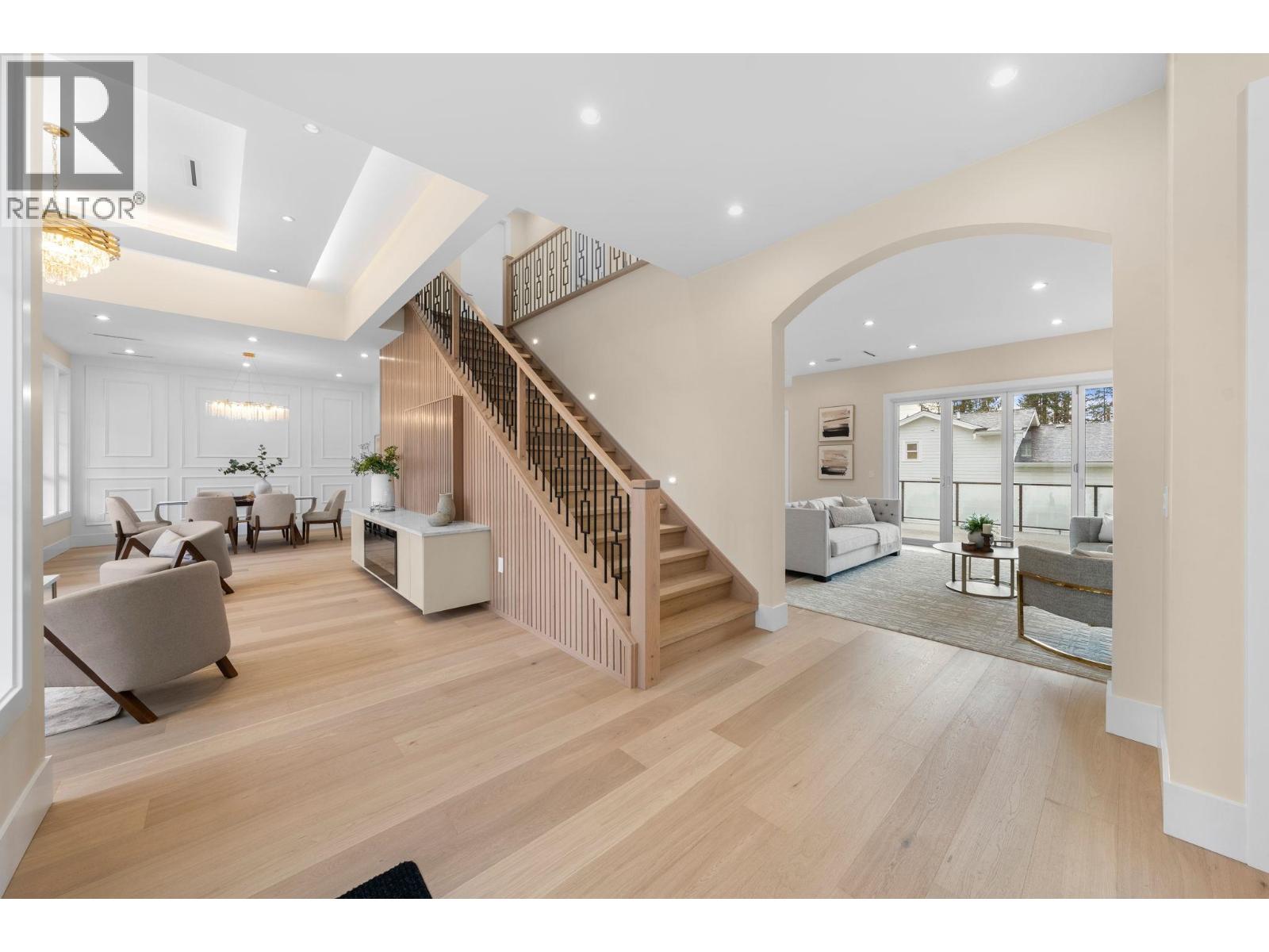 361 E 22ND STREET, North Vancouver