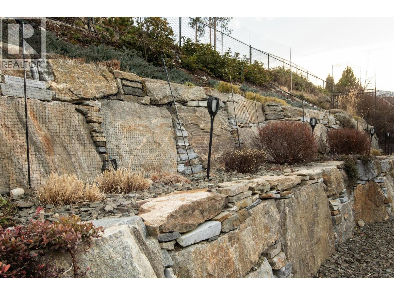 5499 Mountainside Drive, Kelowna