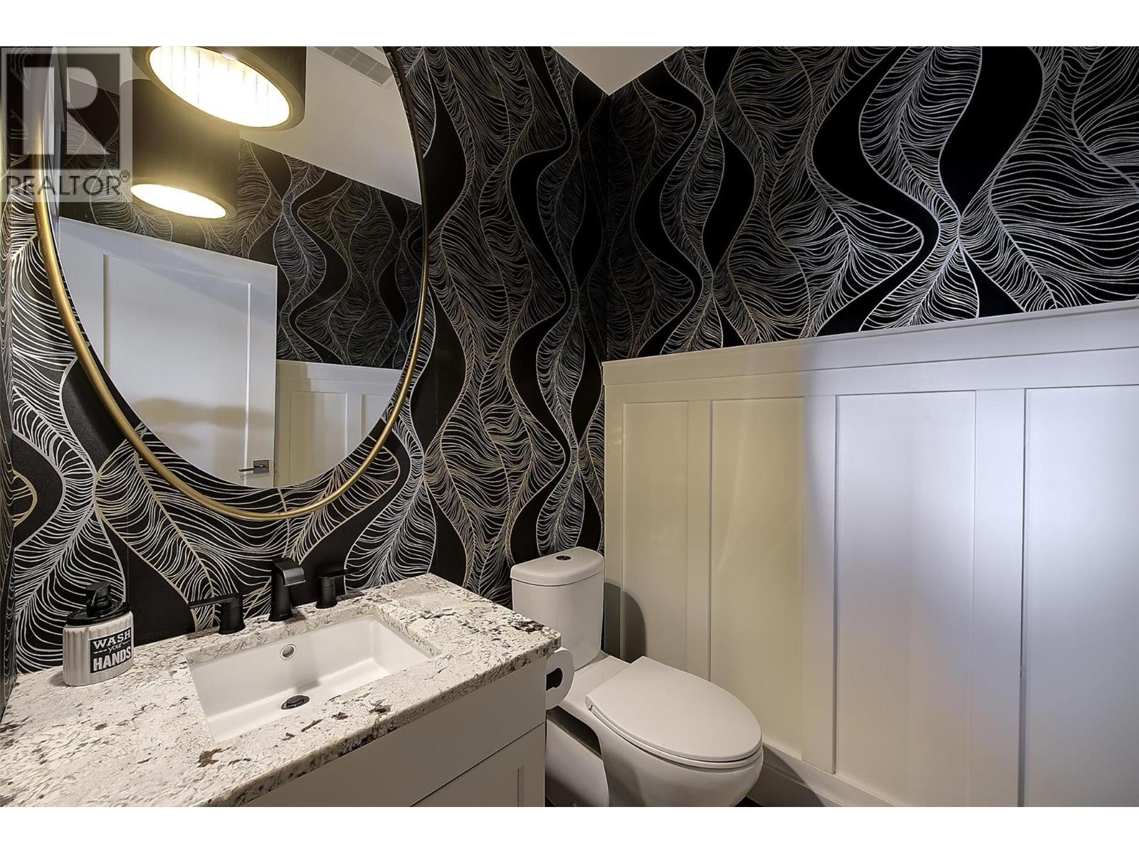 5499 Mountainside Drive, Kelowna