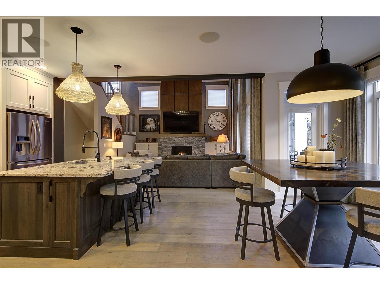 5499 Mountainside Drive, Kelowna