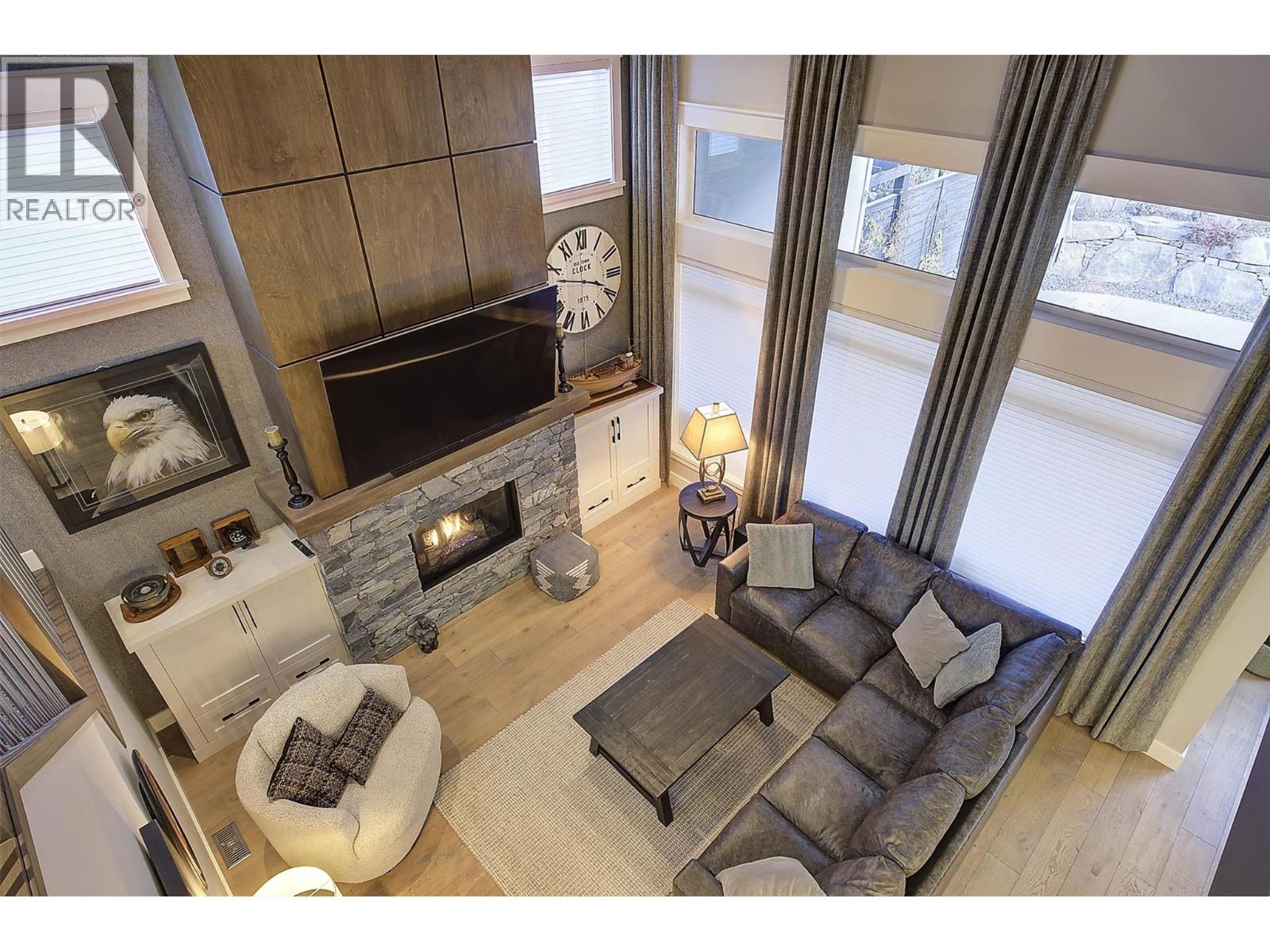 5499 Mountainside Drive, Kelowna