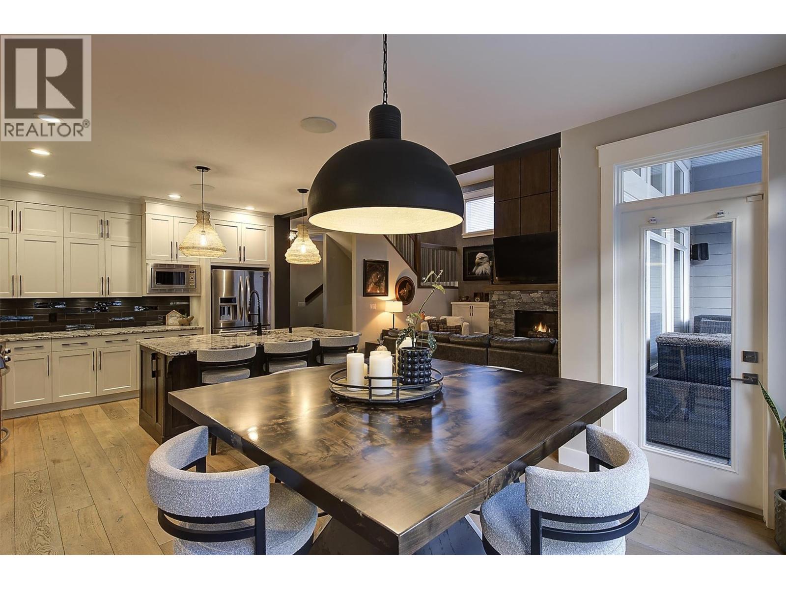 5499 Mountainside Drive, Kelowna