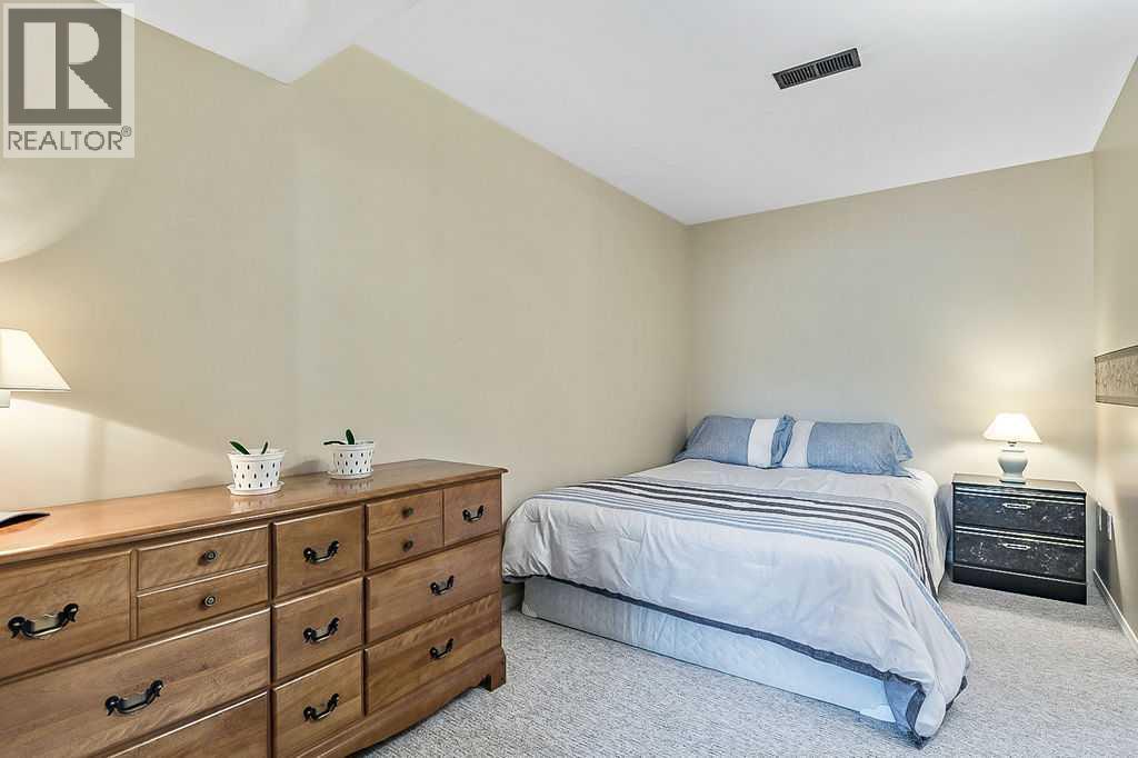 Single Family House Bungalow for Sale in  Foritana Road SE Forest Heights Calgary 