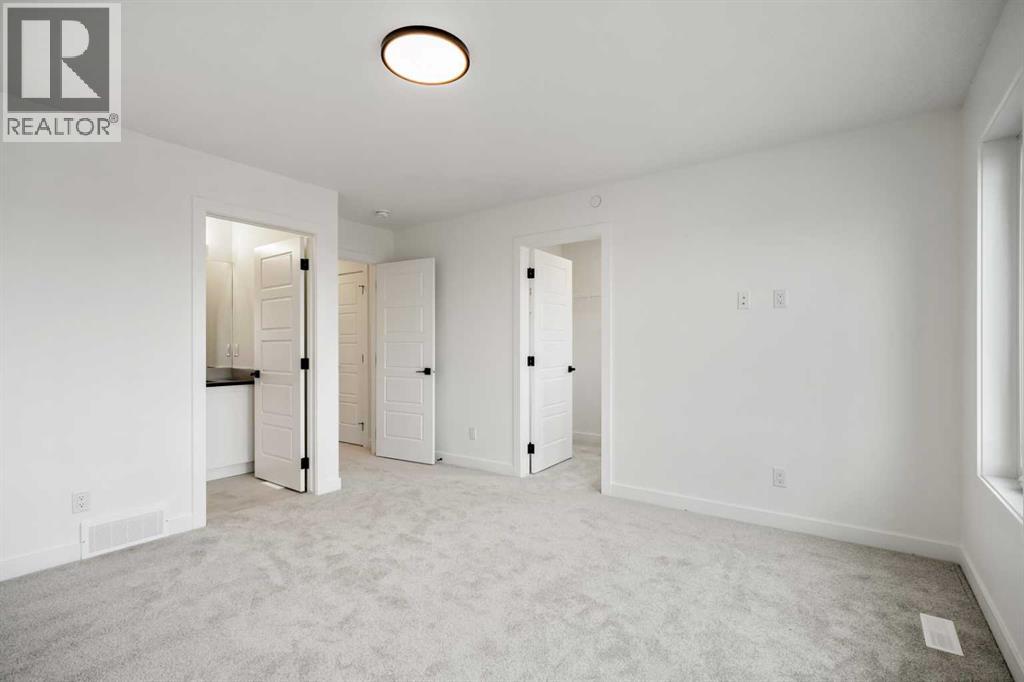 Single Family House for Sale in  Hotchkiss Drive SE Hotchkiss Calgary 