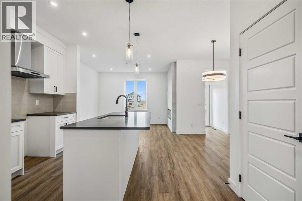 Single Family House for Sale in  Hotchkiss Drive SE Hotchkiss Calgary 