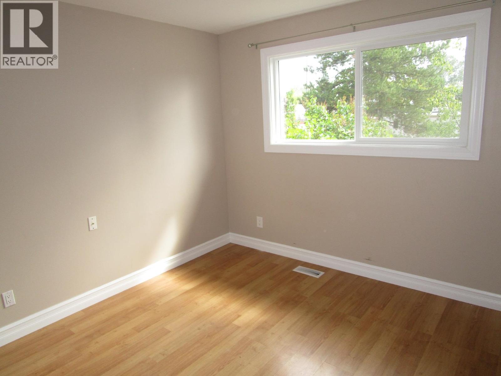 288 N NICHOLSON STREET - 7