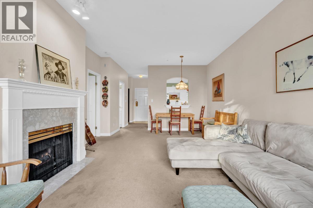 335 383 E 37TH AVENUE, Vancouver