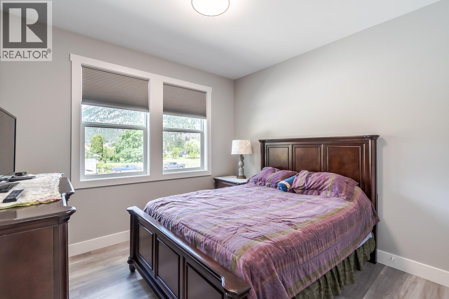 180 HOLLYWOOD Crescent - 21