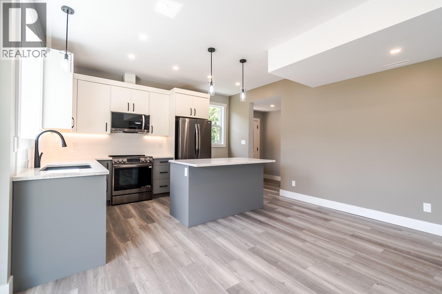 180 HOLLYWOOD Crescent - 41