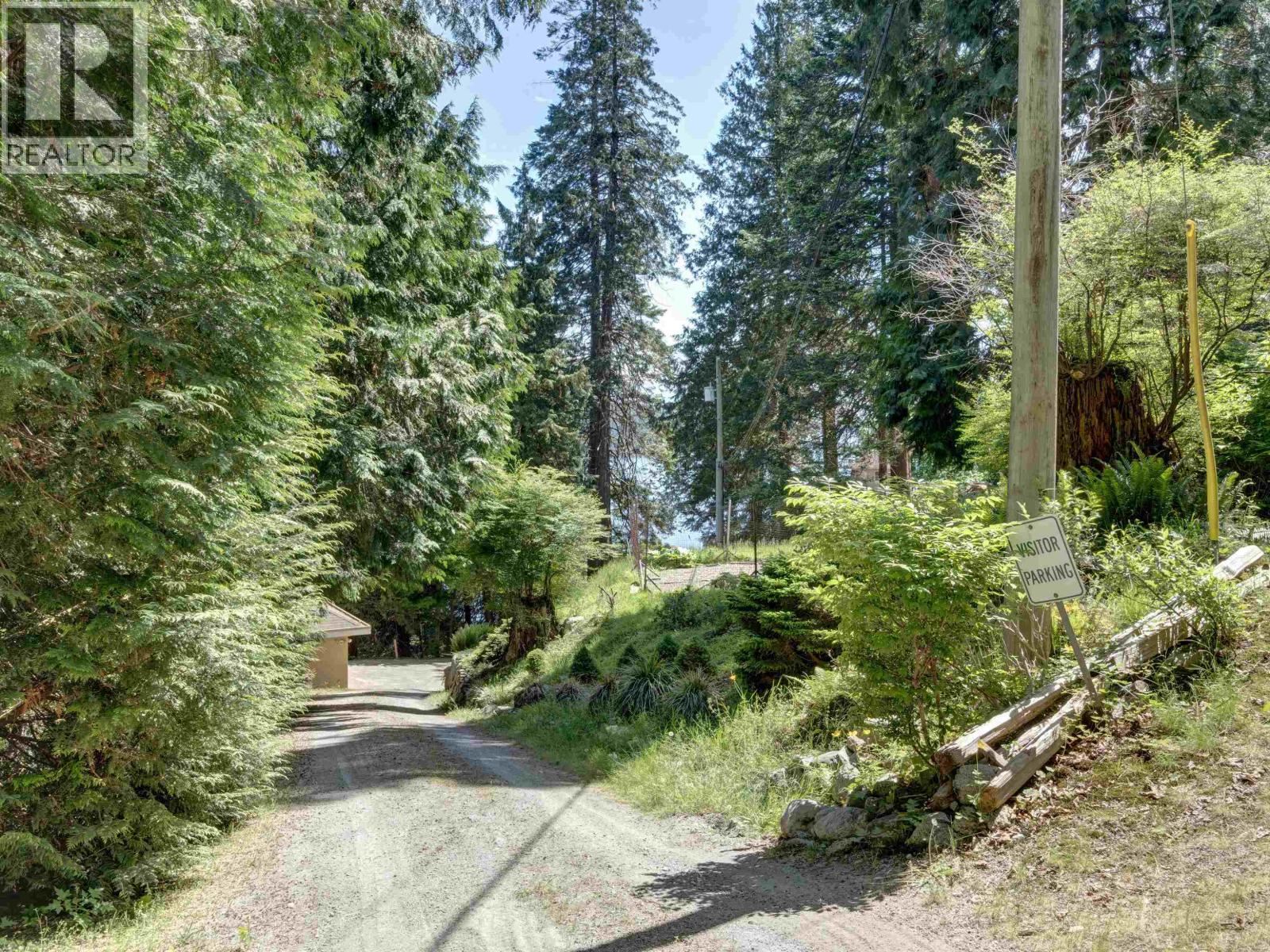 7659 REDROOFFS ROAD, Halfmoon Bay