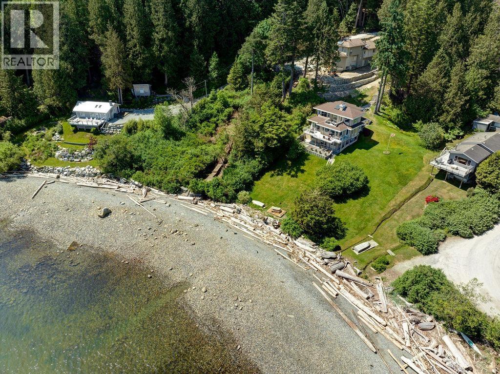 7659 REDROOFFS ROAD, Halfmoon Bay