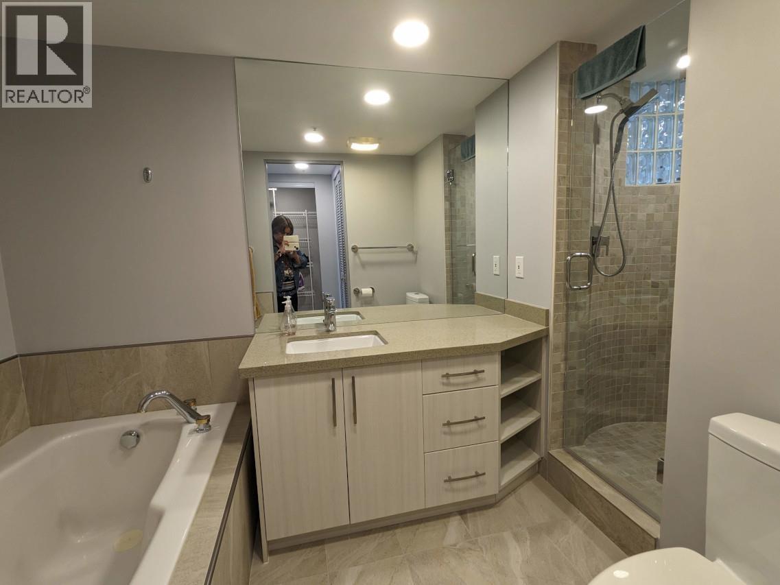 1804 1000 BEACH AVENUE, Vancouver