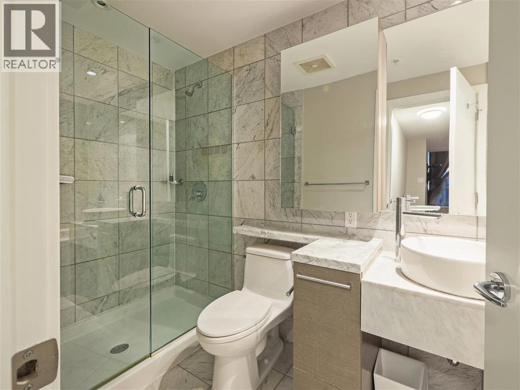 39fl 833 SEYMOUR STREET, Vancouver