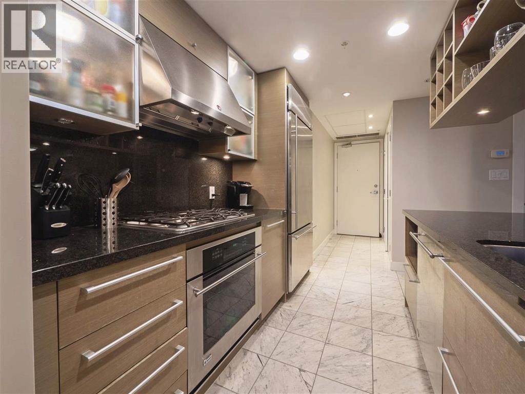 39fl 833 SEYMOUR STREET, Vancouver