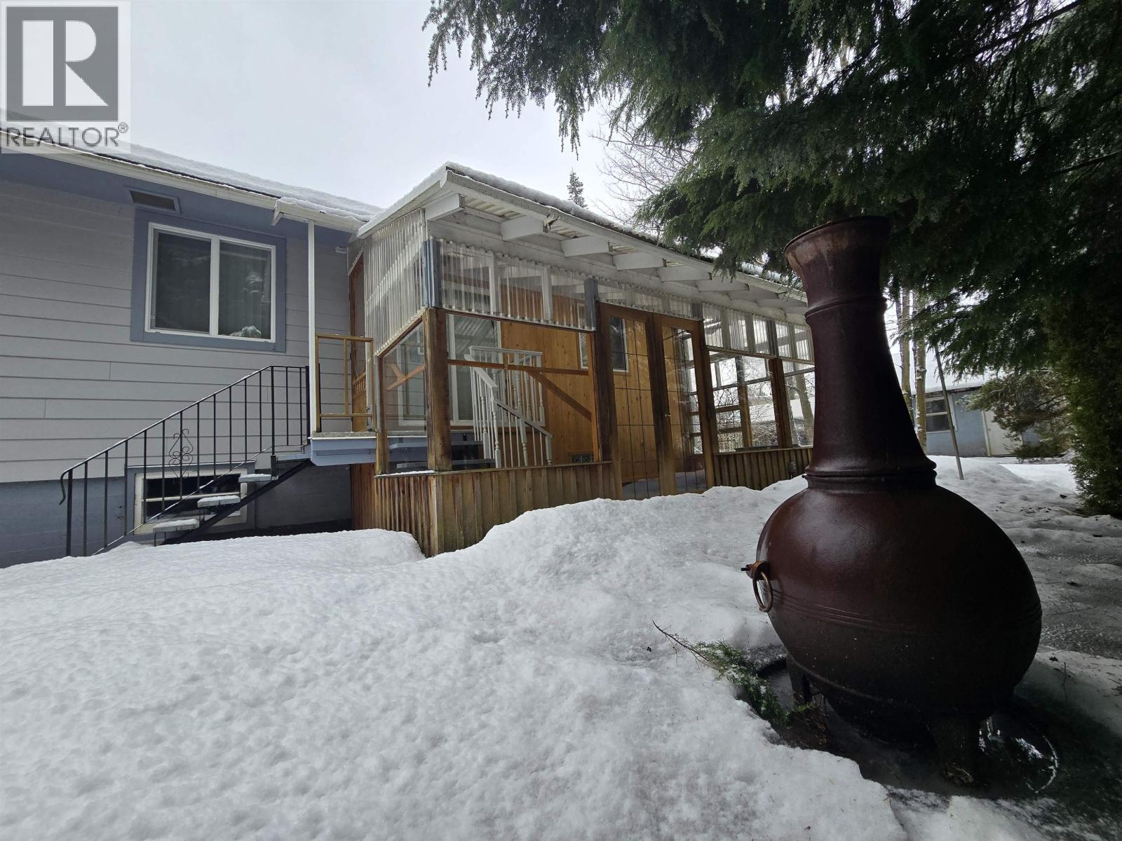 5040 AGAR Avenue, Terrace