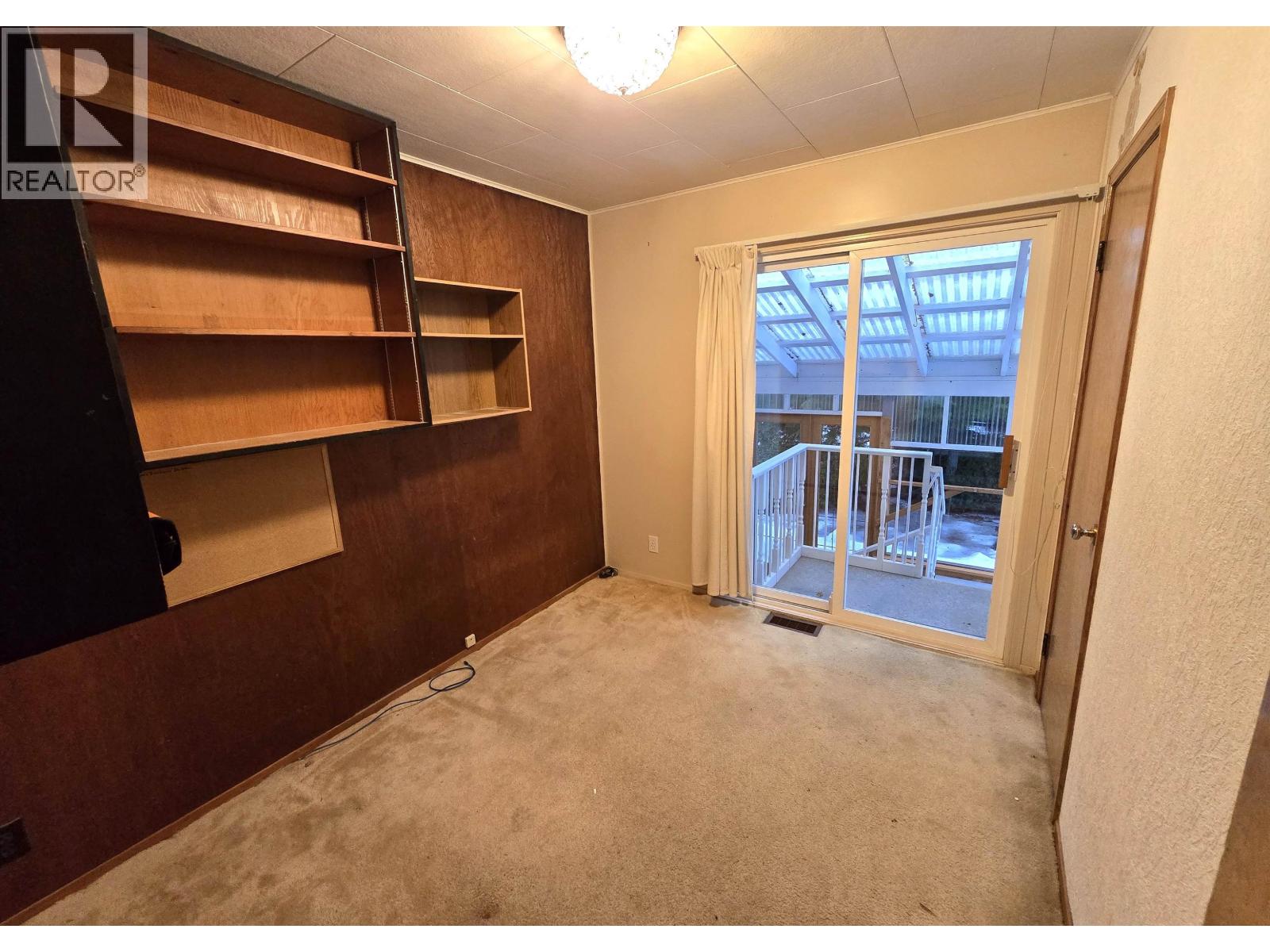 5040 AGAR Avenue, Terrace