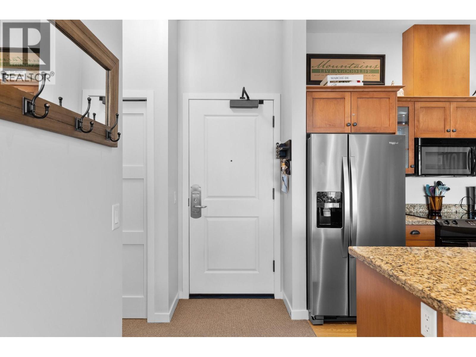 107/107A 255 Feathertop Way, Big White