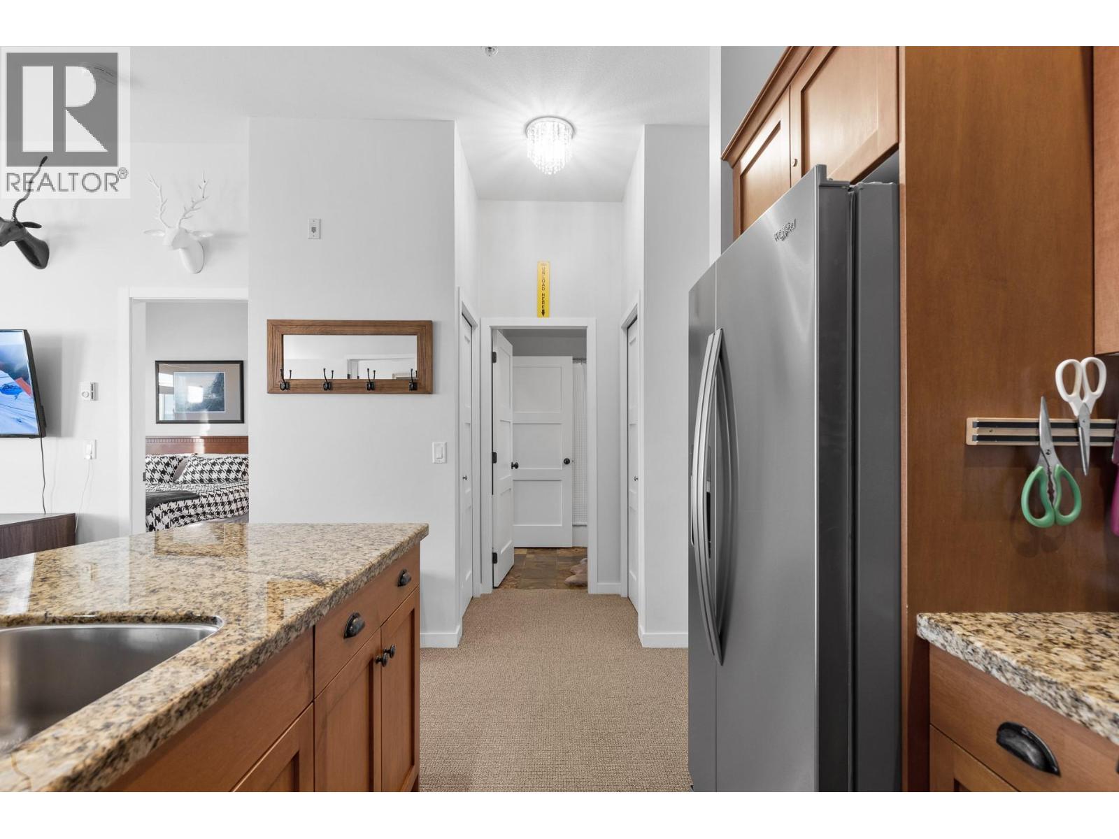 107/107A 255 Feathertop Way, Big White