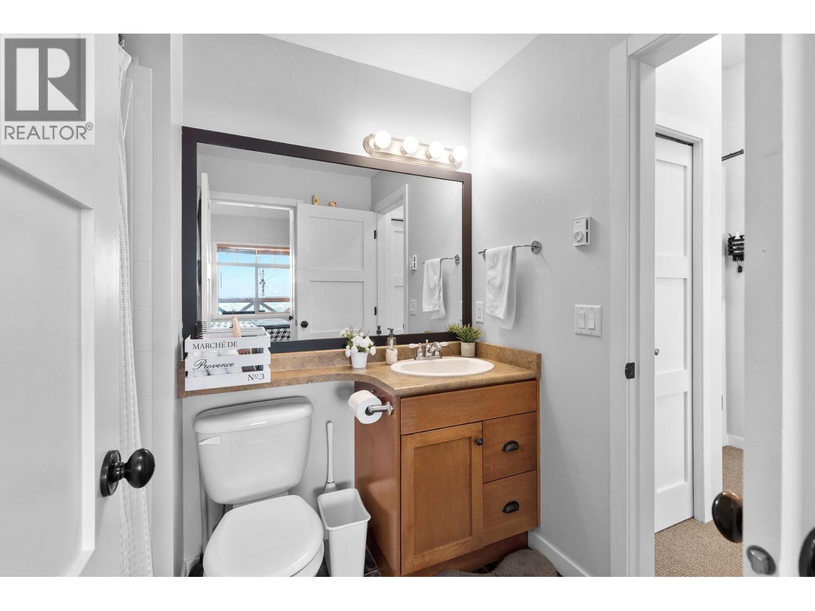 107/107A 255 Feathertop Way, Big White