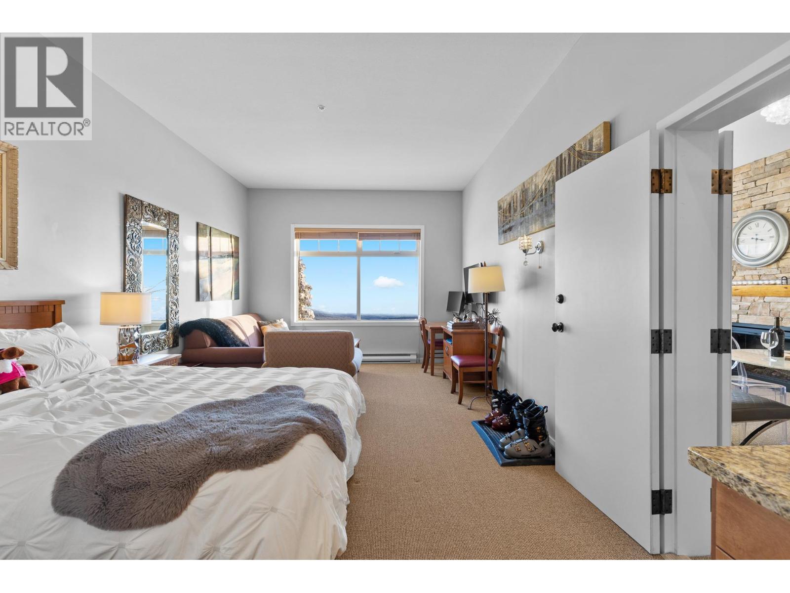 107/107A 255 Feathertop Way, Big White