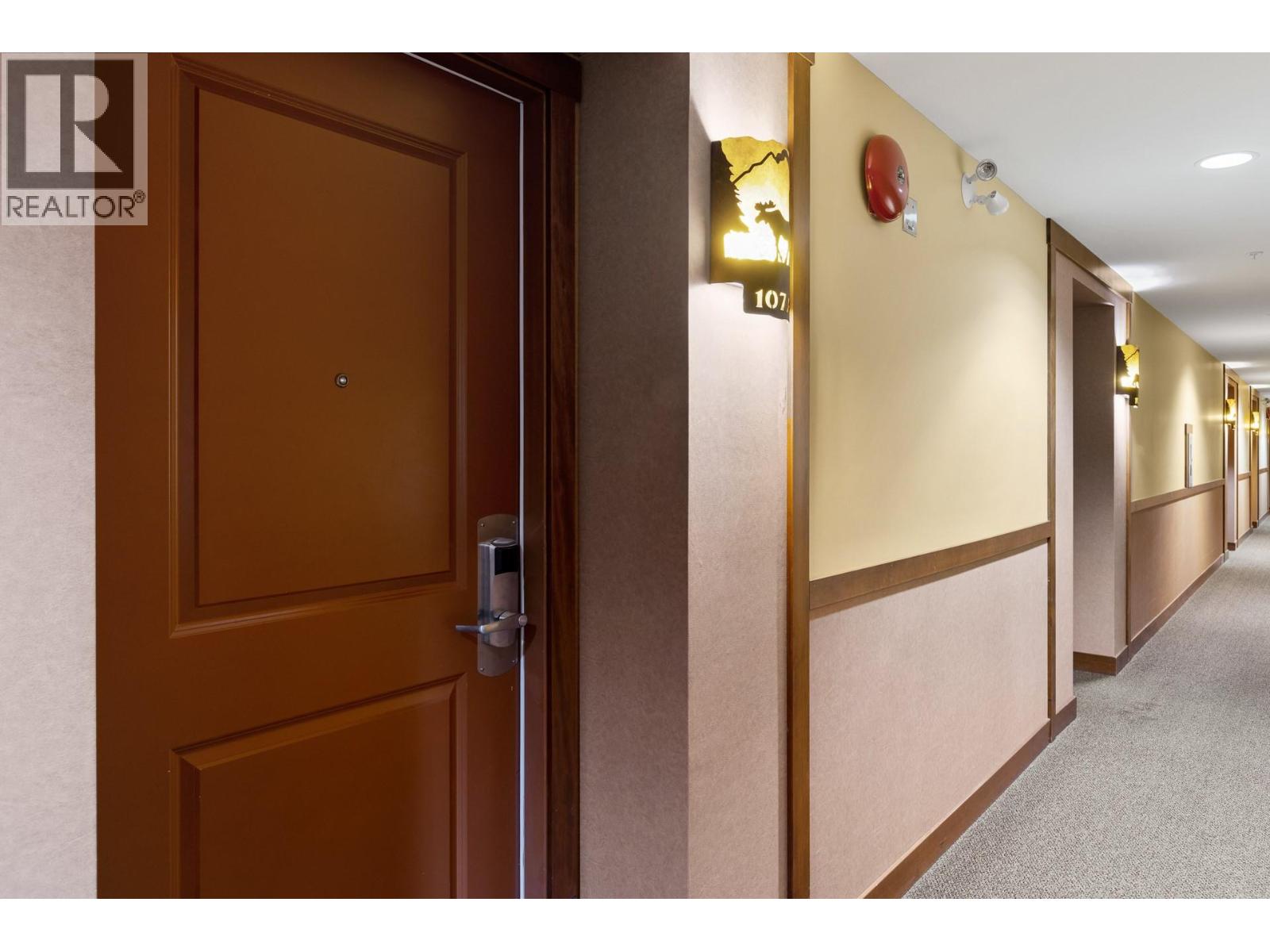 107/107A 255 Feathertop Way, Big White