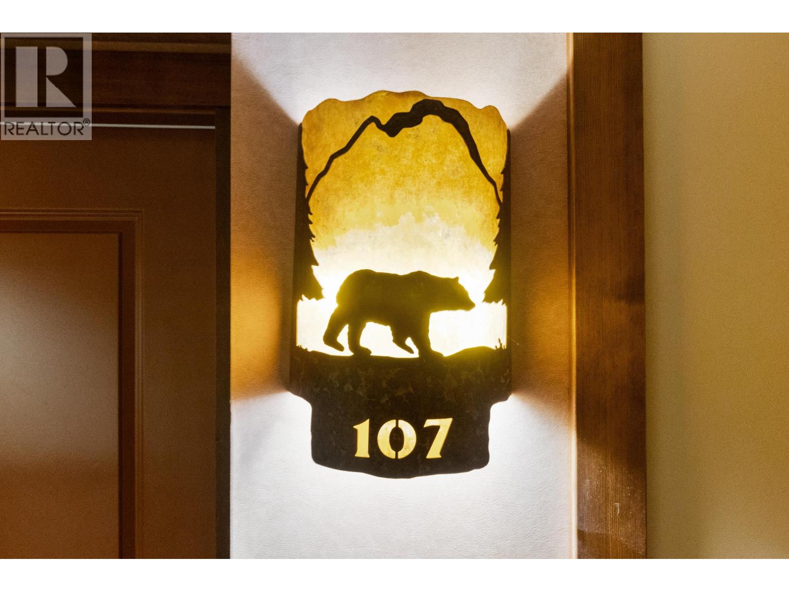 107/107A 255 Feathertop Way, Big White