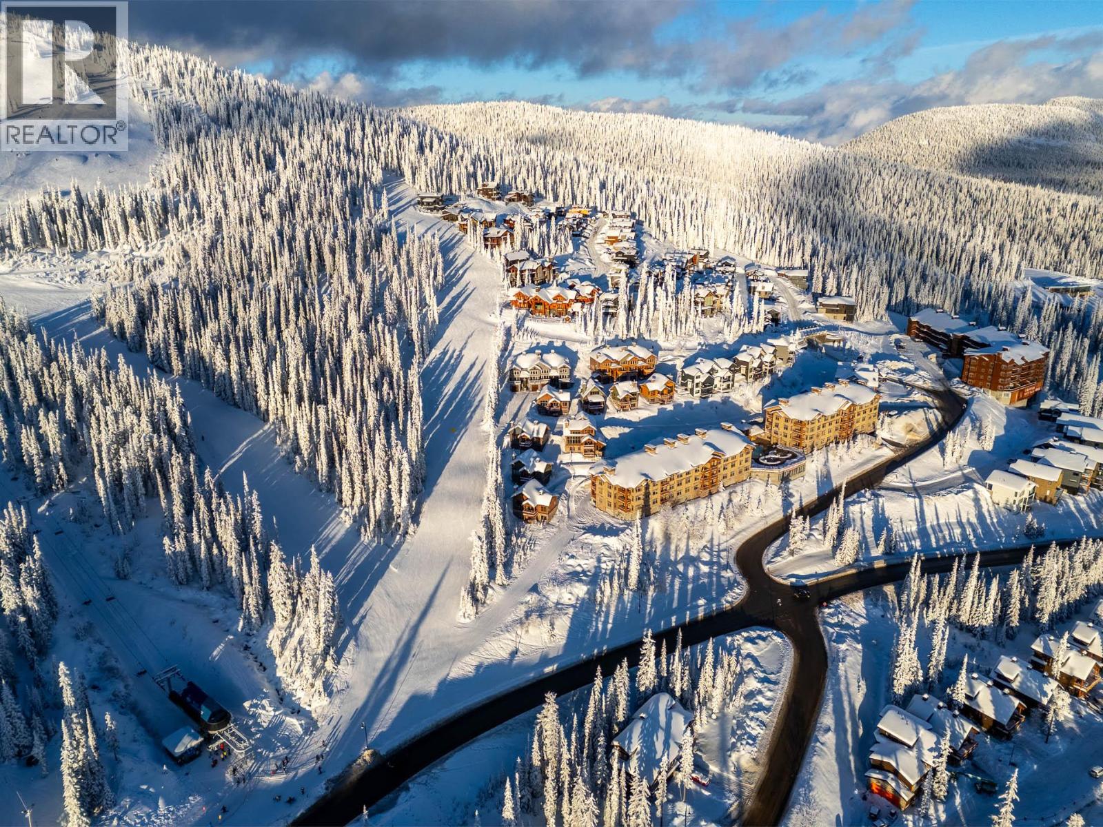 107/107A 255 Feathertop Way, Big White