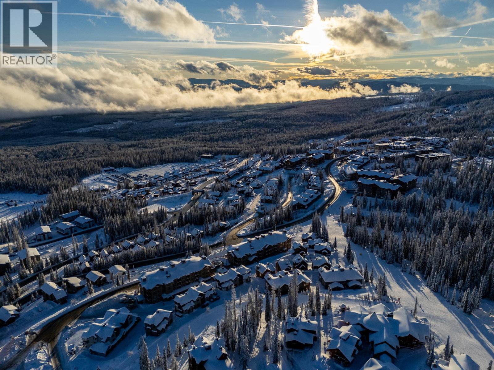 107/107A 255 Feathertop Way, Big White