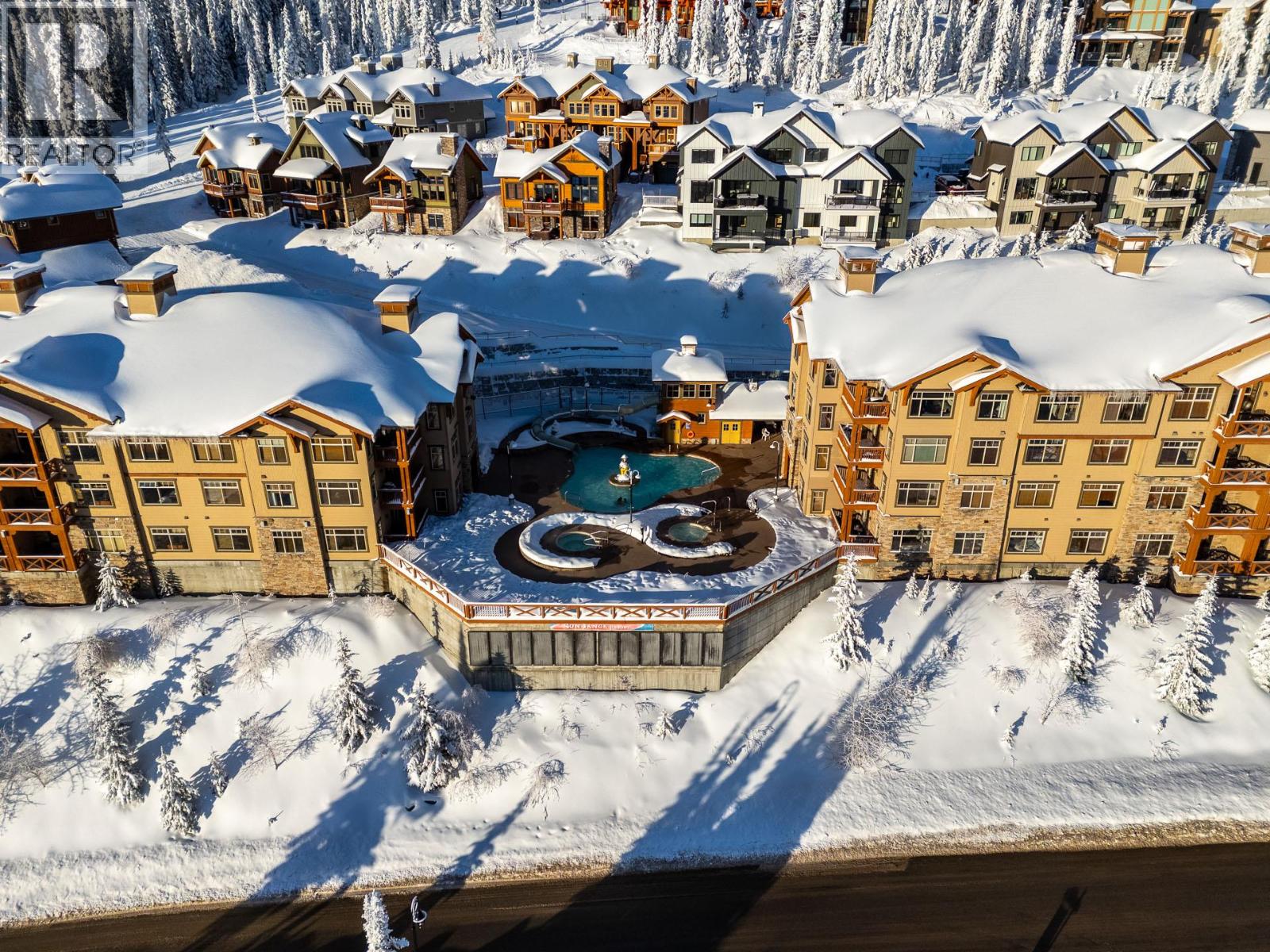 107/107A 255 Feathertop Way, Big White