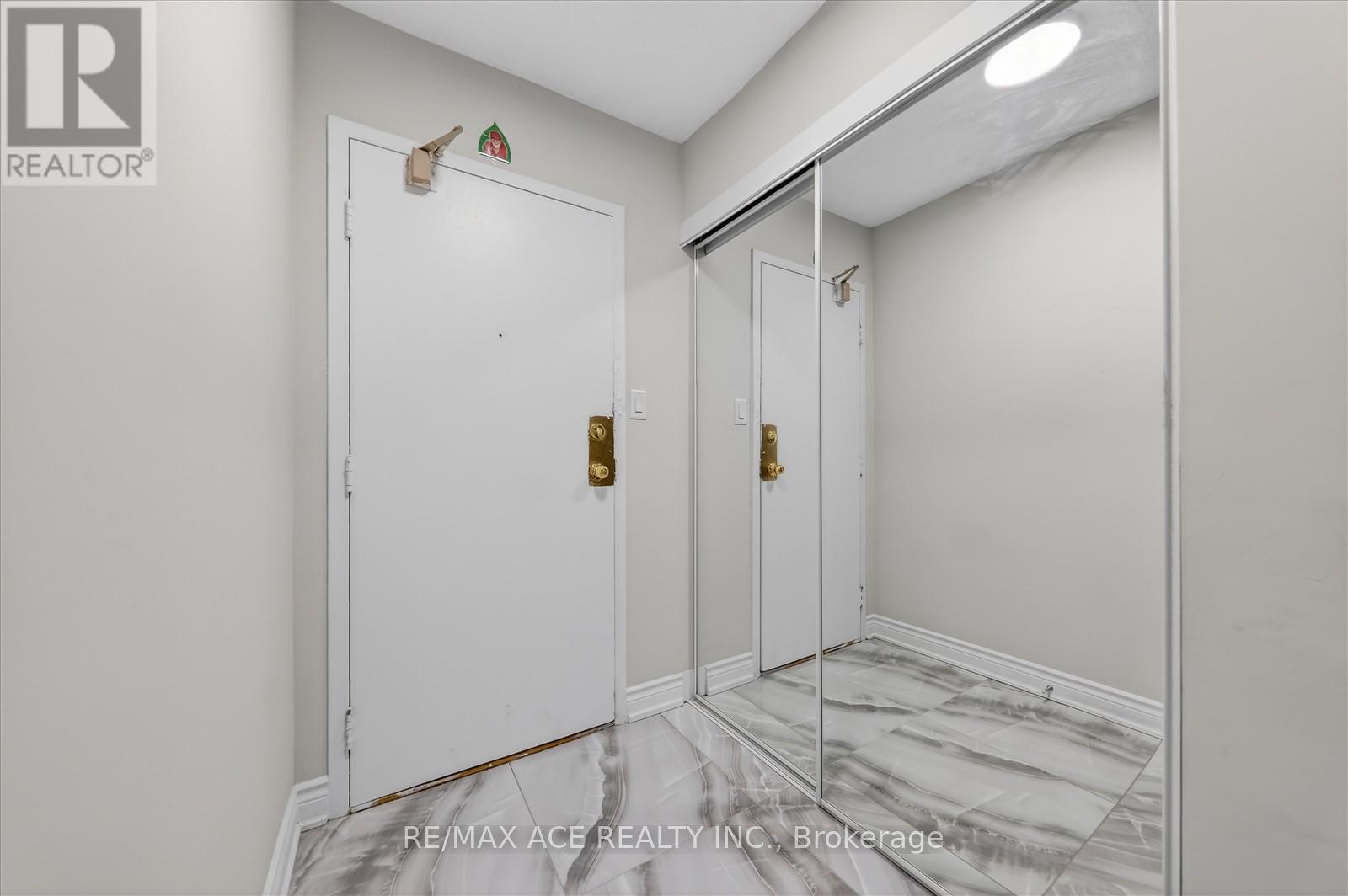 #1414 100 WINGARDEN COURT - 9