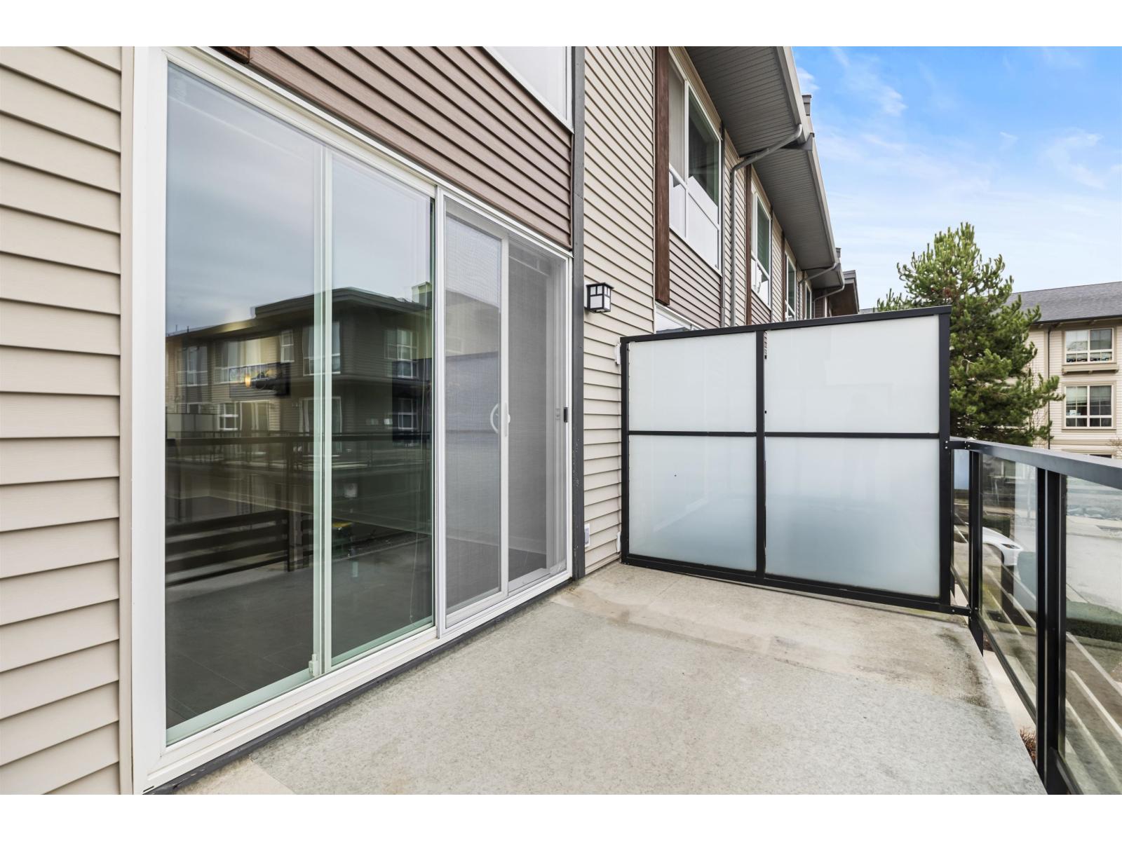 28 16223 23A AVENUE, Surrey