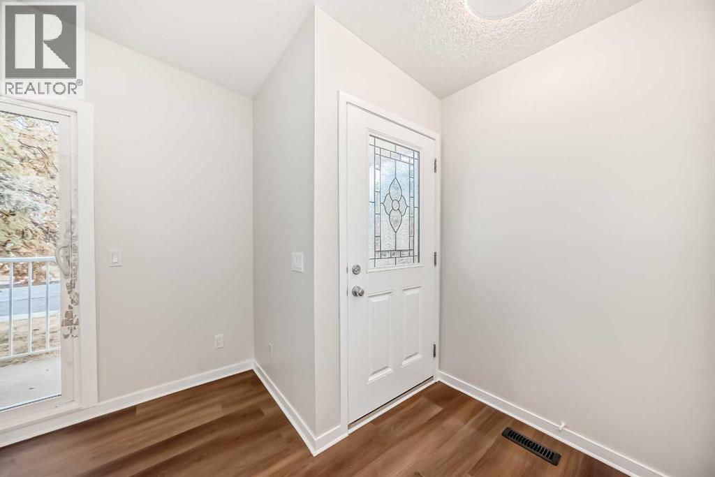 Single Family House 4 Level for Sale in   Street NW Dalhousie Calgary 