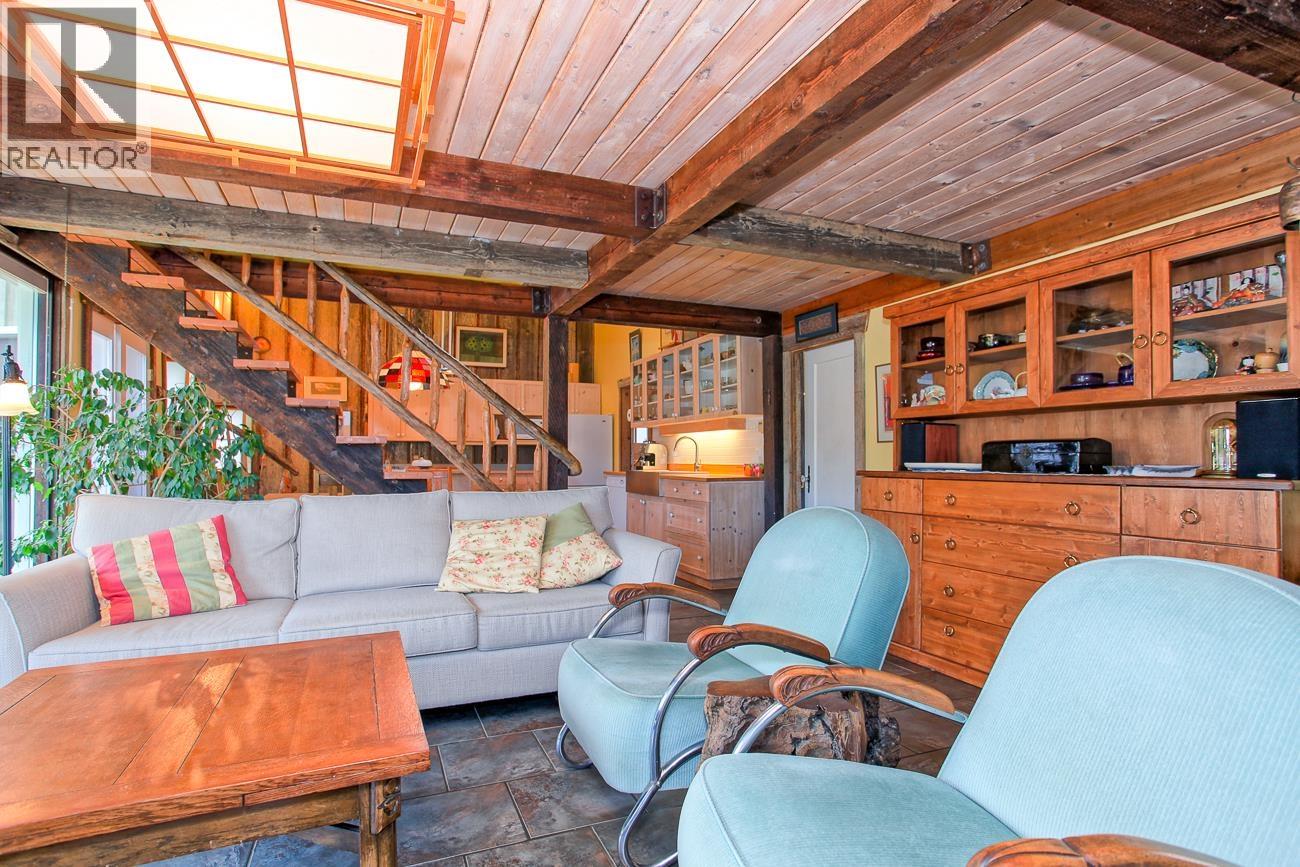 4525 RIVER Road West, Delta