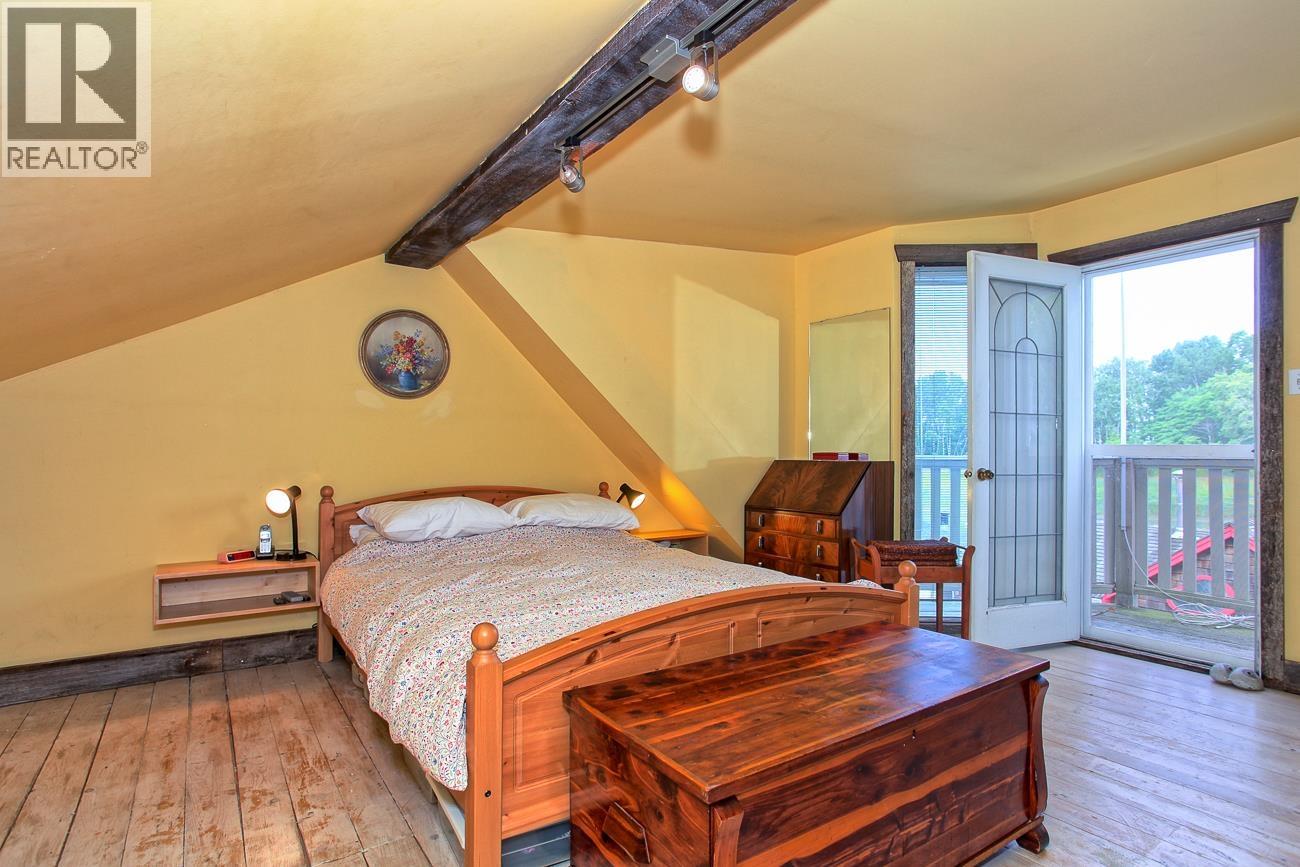 4525 RIVER Road West, Delta