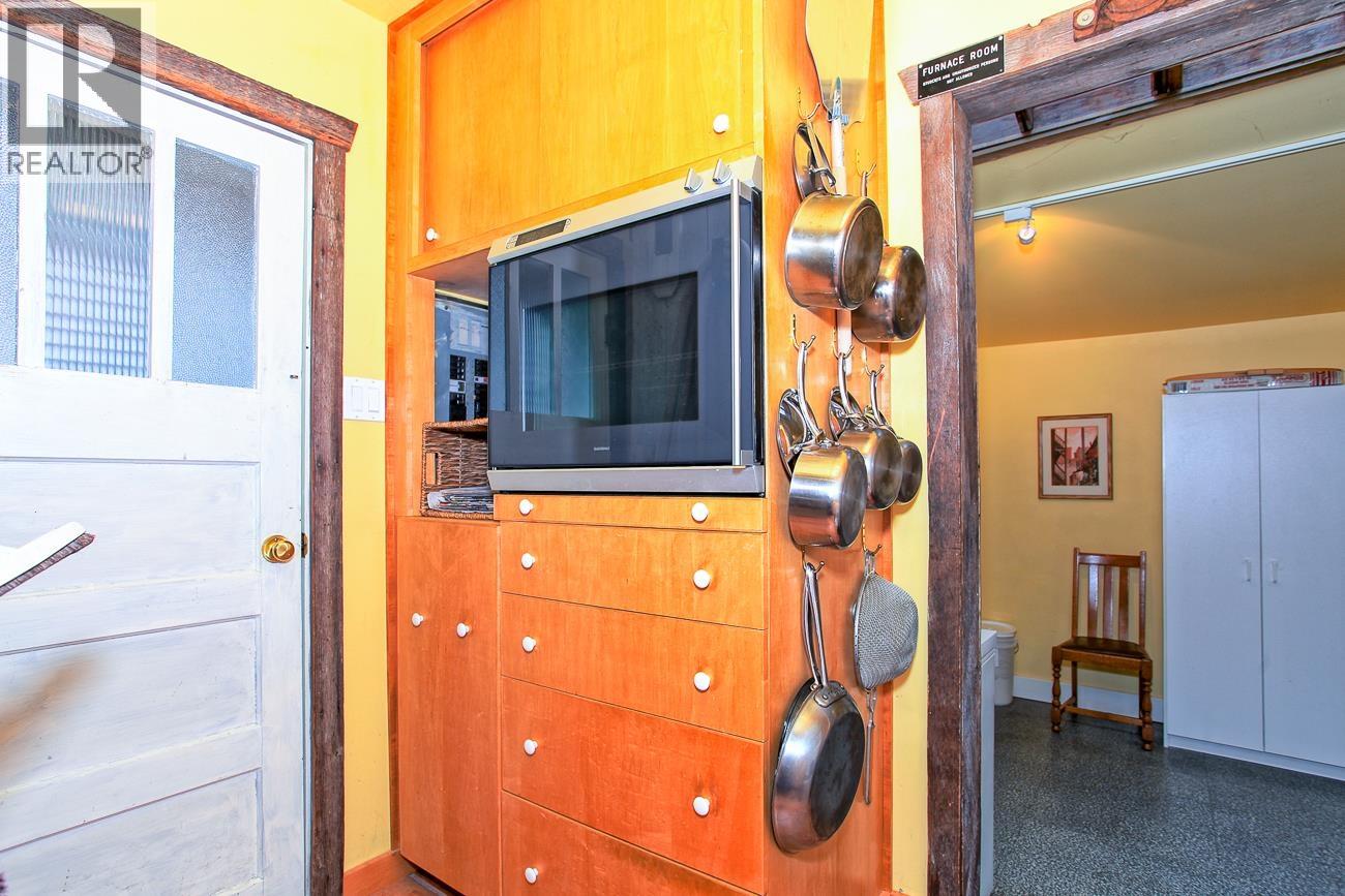 4525 RIVER Road West, Delta