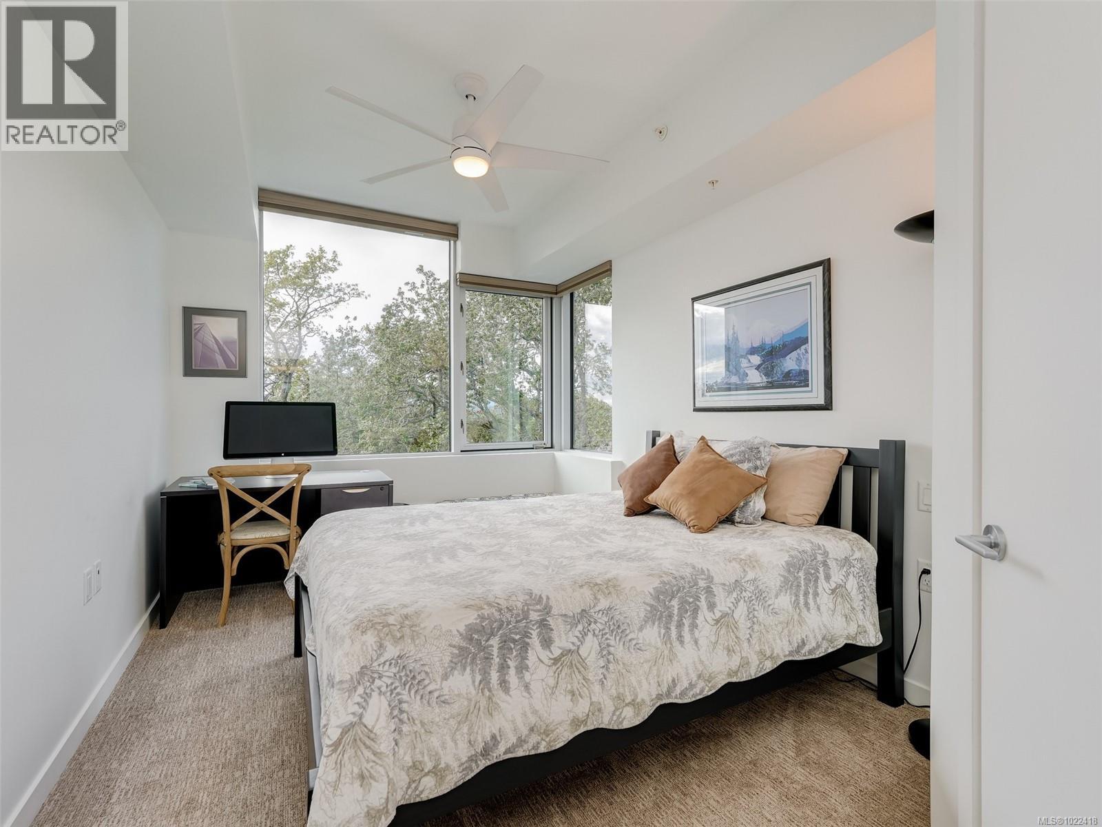 603 4009 Rainbow Hill Lane, Saanich