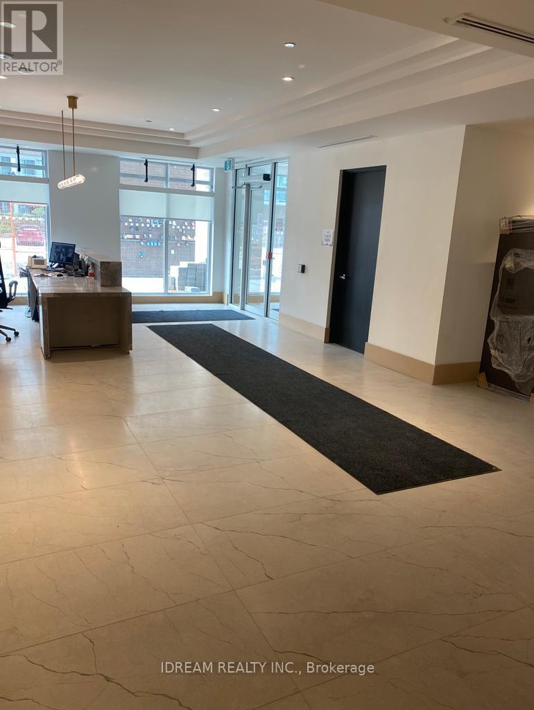 55 Duke Unit 2310 photo 4