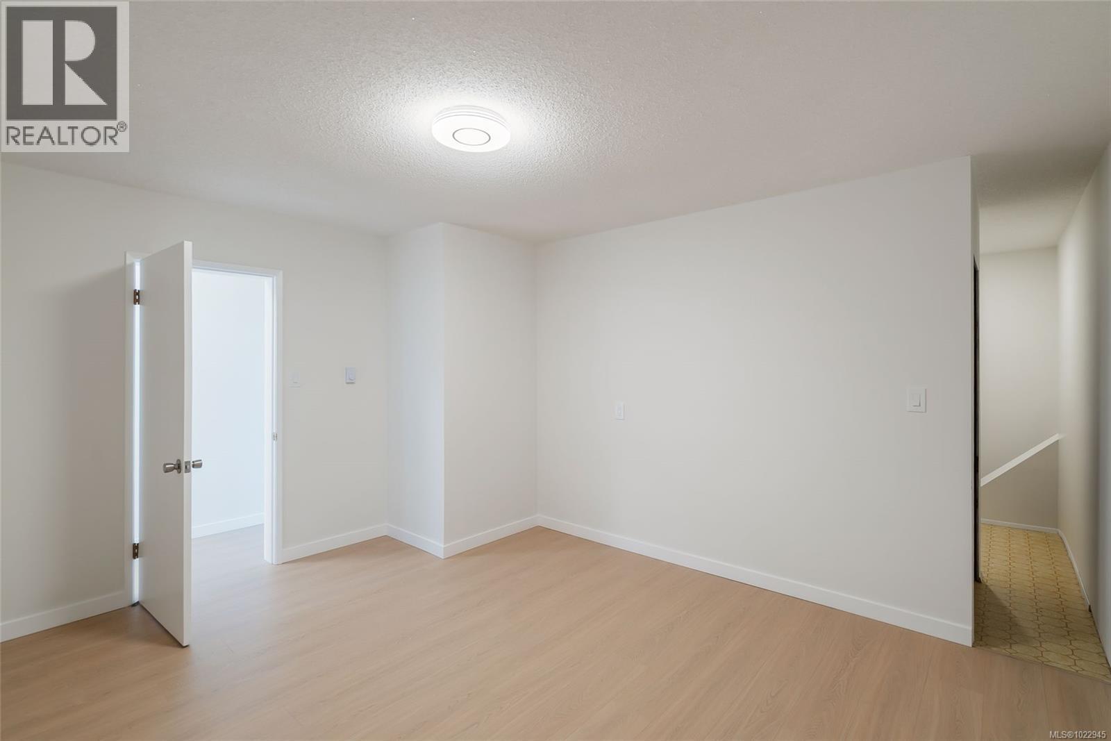3796 Sundown Dr - 42