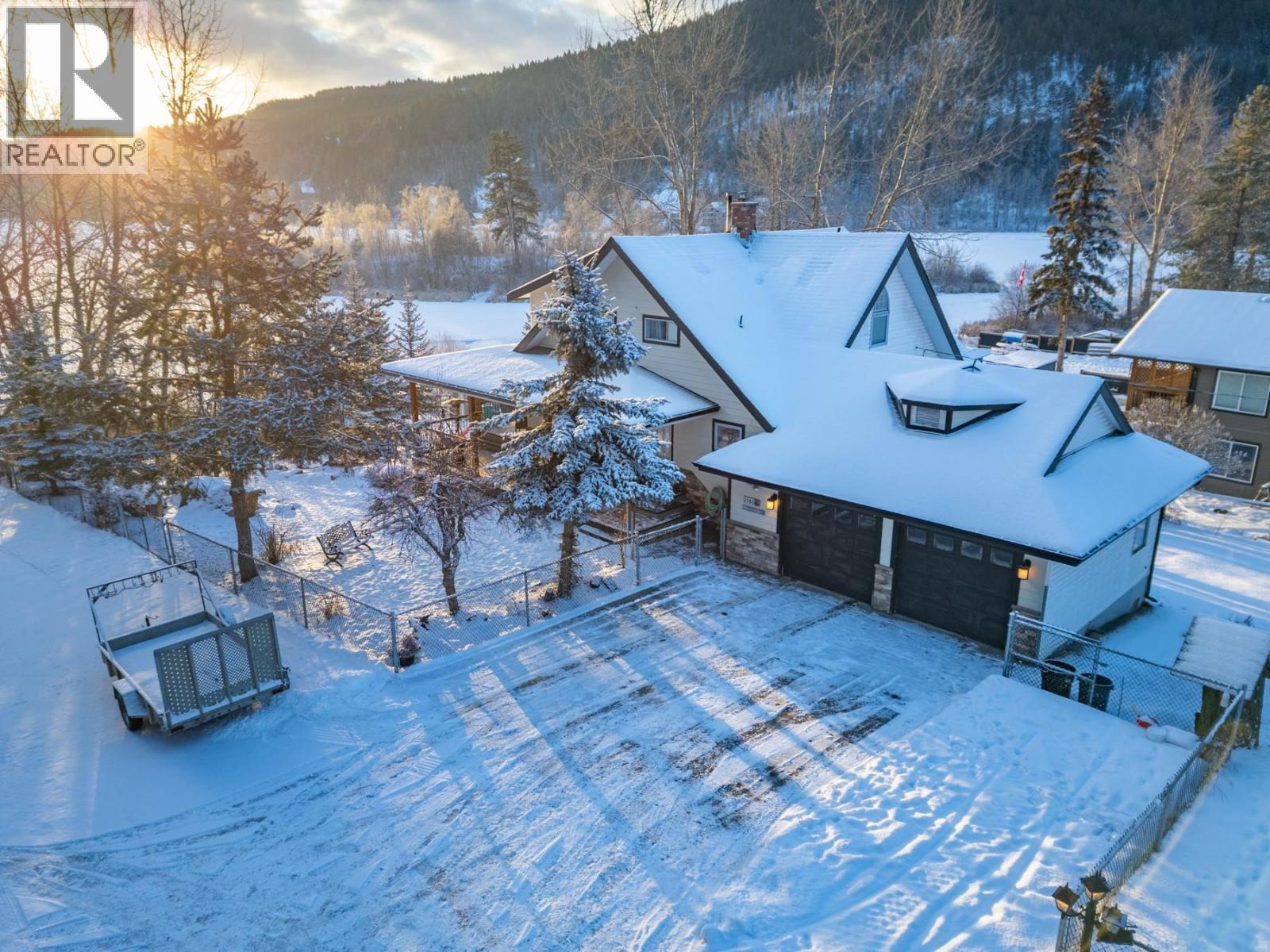 3060 MAQUINNA Road, Kamloops