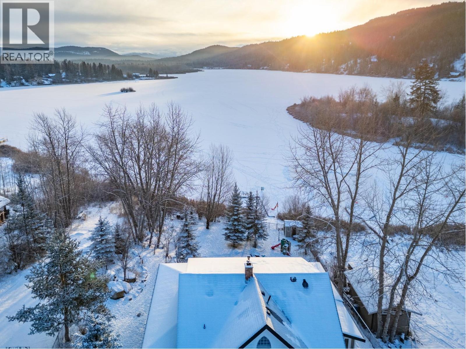 3060 MAQUINNA Road, Kamloops