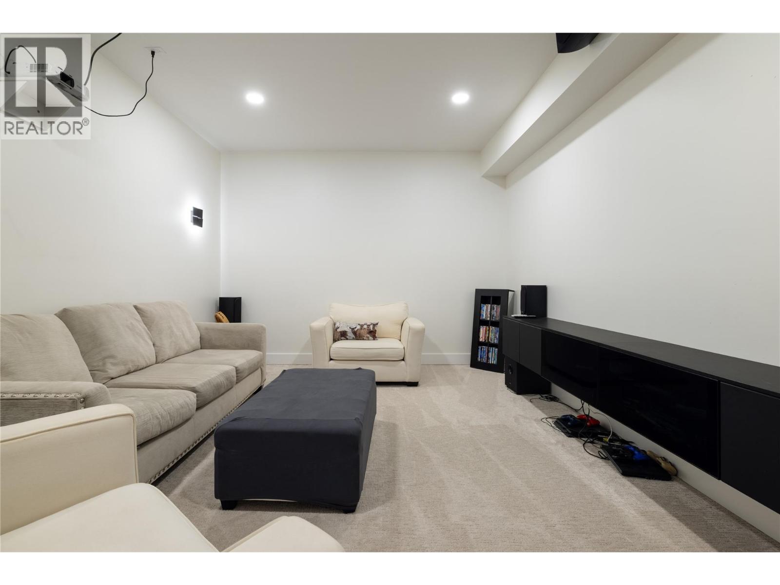  1270 Mine Hill Drive, Kelowna