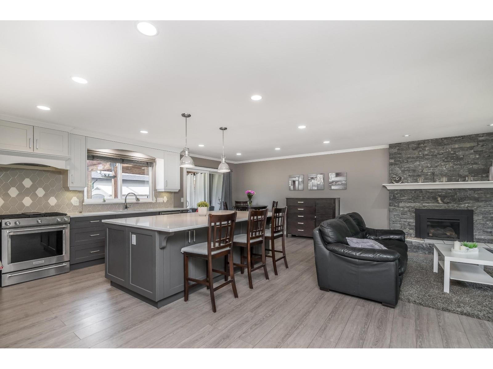 19934 45A AVENUE, Langley